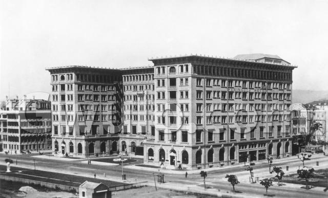 c.1932 Peninsula Hotel