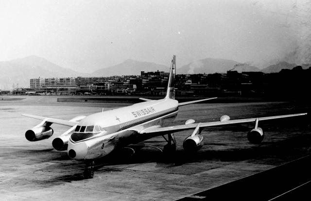 SWISSAIR Convair 990 Coronado HB-ICA - Kai Tak - 1962/63