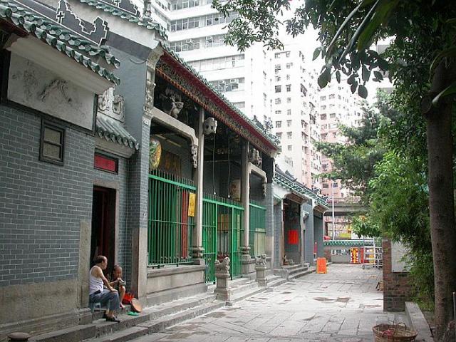 2003 - temple at Temple Street