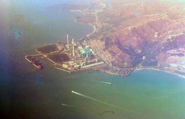 1992 - flying into Hong Kong