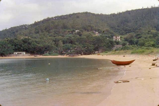 1980 - walking to Chi Ma Wan