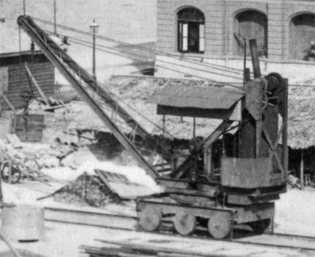 Steam crane on rails