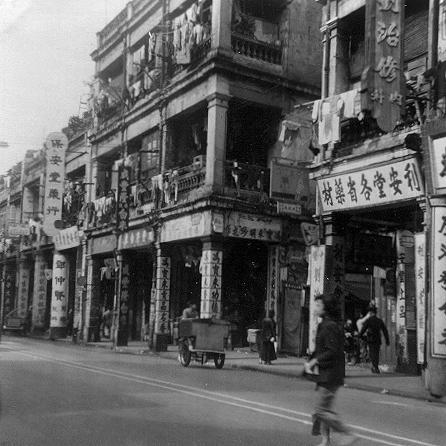 Wan Chai street scene b.