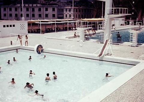 1965 Victoria Park Swimming Pool