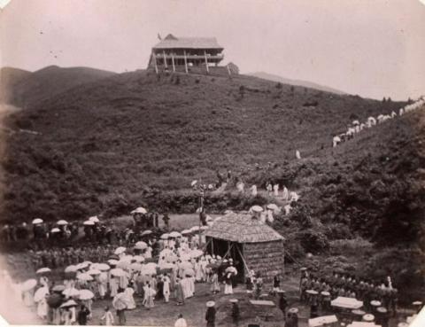 1899-08-02_Meeting_at_Tai_Po_Market (2)