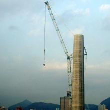 Chimney_is_cutting_down - demolition of the Kwai Chung old incineration plant