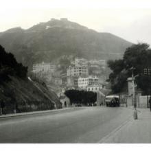 1930s Queen's Road East towards Kennedy Rd