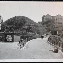 Postcard Hong Kong - The Peak, H.K. sent 20 Jan 1936, "The Mount" and "Modreenagh" buildings