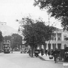 1930s Junction of Queen's Road Central and Garden Road
