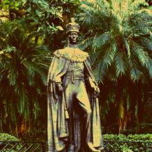 Statue -  King George VI