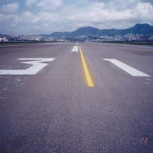 1998 Kai Tak Runway 31 looking in a north-westerly direction
