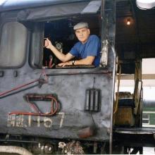 Driving QJ Steam Locomotives 