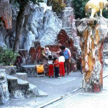 1980 - Tiger Balm Gardens