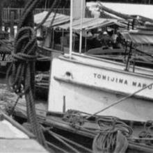 1920s Tomijima Maru alongside Praya Central
