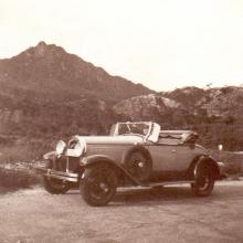 1932 A Kowloon Tong tout pres de chez nous ou j'apprends a conduire - WIllis.jpg