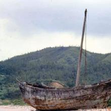 1980 - walking to Chi Ma Wan