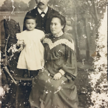 Amaro and Maria Rita Reed with first son Robert Cyril Reed 1904.png