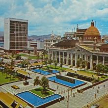 1966 Statue Square and City Hall 