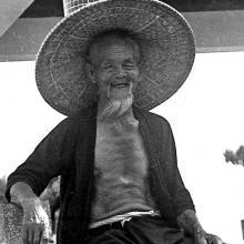 Close up of old farmer - Lok Ma Chau - 1966