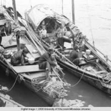 Hong Kong, families on their boats in a harbor
