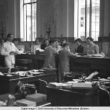 Hong Kong, American evacuees at the bank during World War II