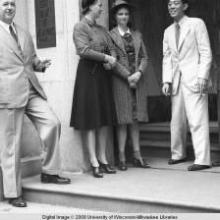 Hong Kong, American evacuees outside the National City Bank of New York